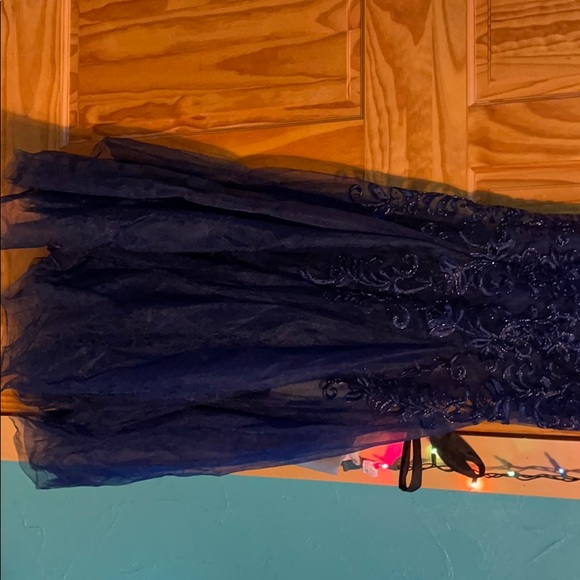 Long dress - Picture 2 of 2